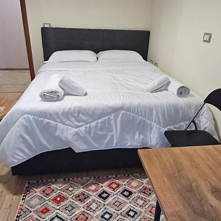 Hotel Sofra Gjirokaster Bagian luar foto
