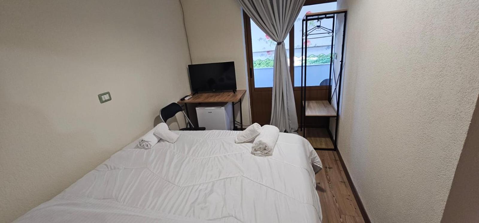 Hotel Sofra Gjirokaster Bagian luar foto