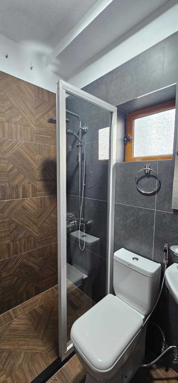 Hotel Sofra Gjirokaster Bagian luar foto