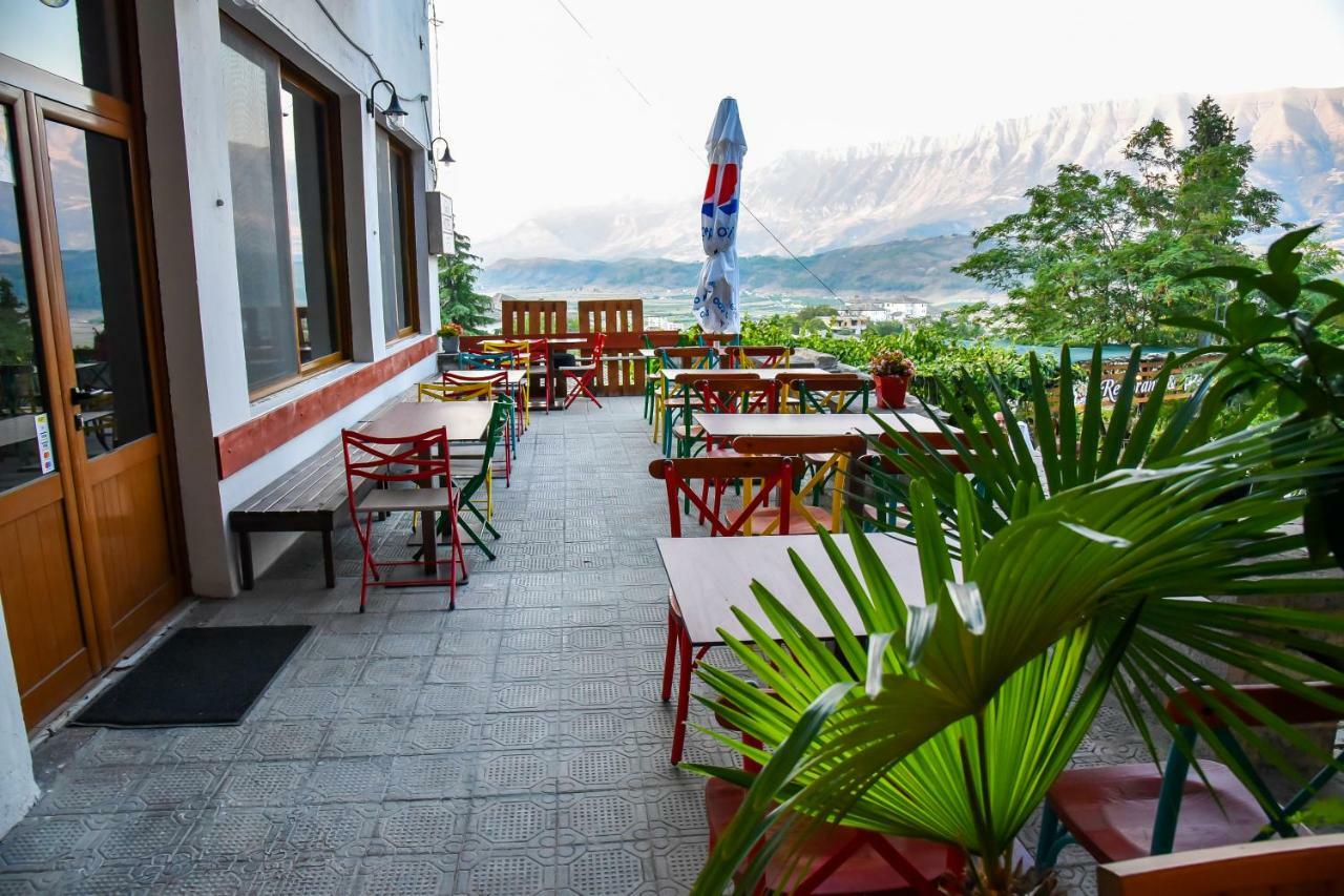Hotel Sofra Gjirokaster Bagian luar foto